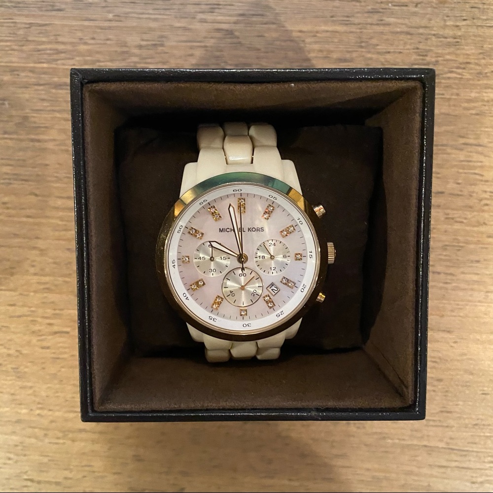 RARE! Michael Kors Off White Chronograph Watch